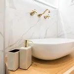 10 Heritage Apartment *