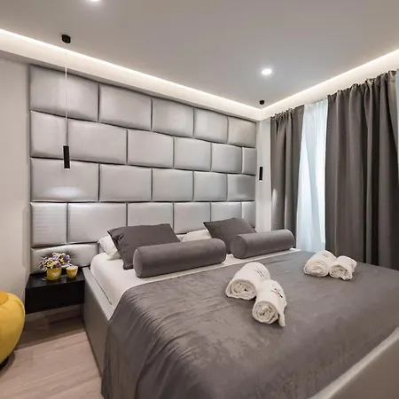 10 Heritage Apartman Zára